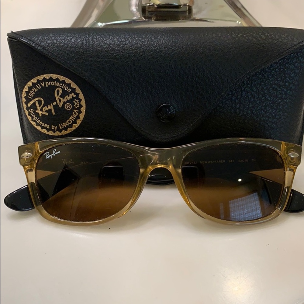 Ray ban way-fair sunglasses